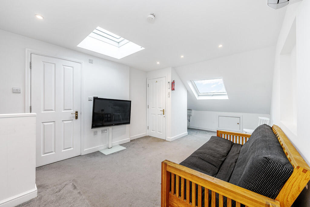Carlyle Road- (5)