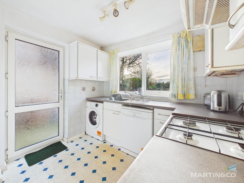 CAM03111G0-PR0414...