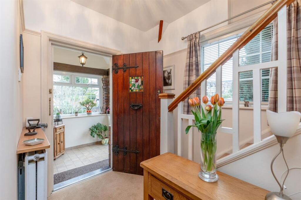 Wellington Walk, Westbury on Trym Entrance.jpg