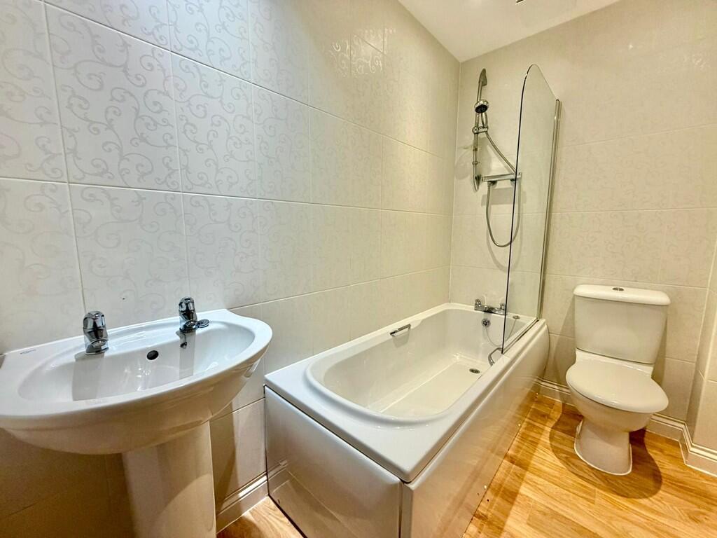 aab518ea-e261-48e...