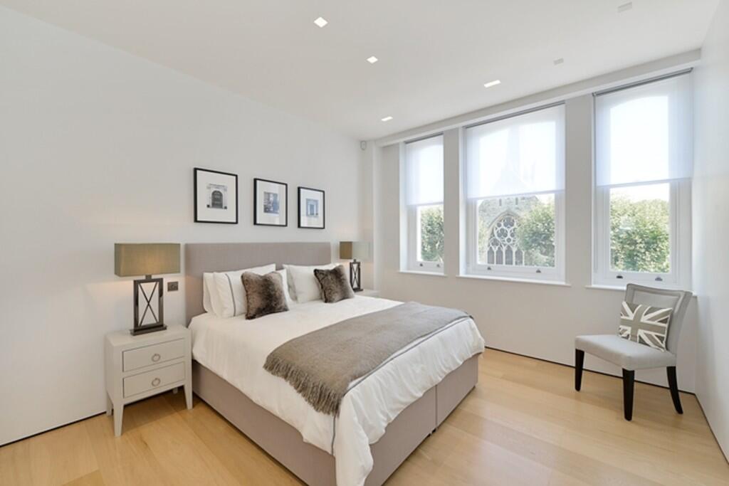 3, 76 Redcliffe S...