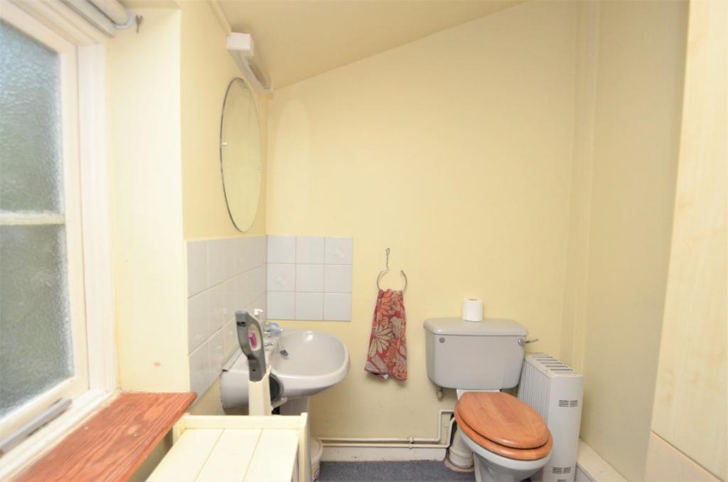 Cloakroom/Utility Rm