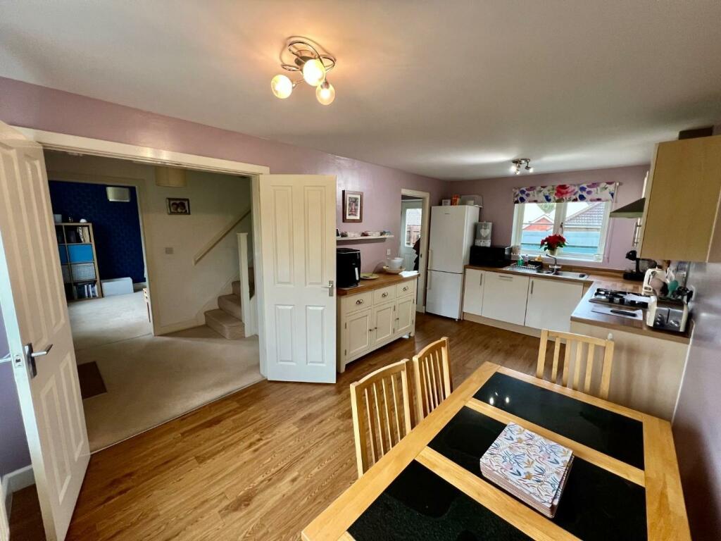 kitchen1.jpg