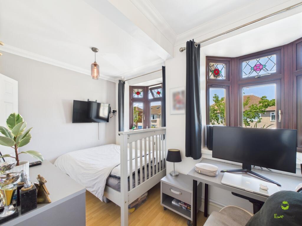 CAM02615G0-PR0074-STILL002