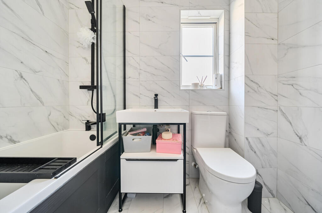 1342993-7-68a835c...