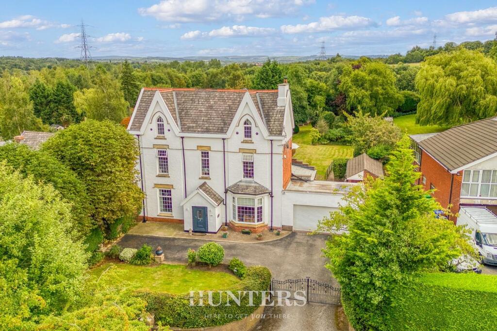 126 Boothroyden Road (72).jpg