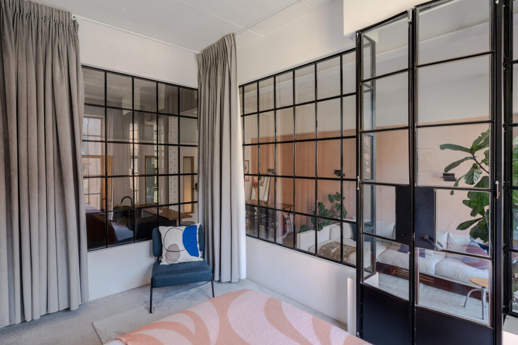 265230 - Studio 26-23.jpg