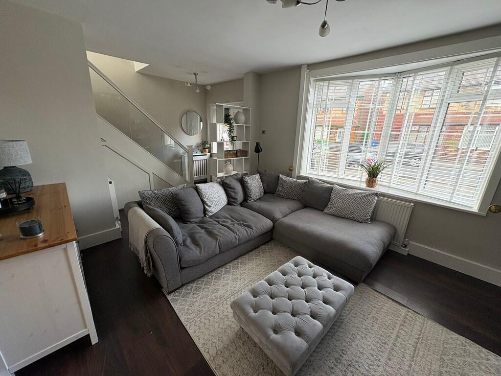 IMG-20250805-WA00...