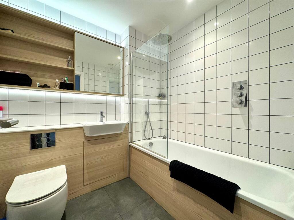 Bathroom.jpeg
