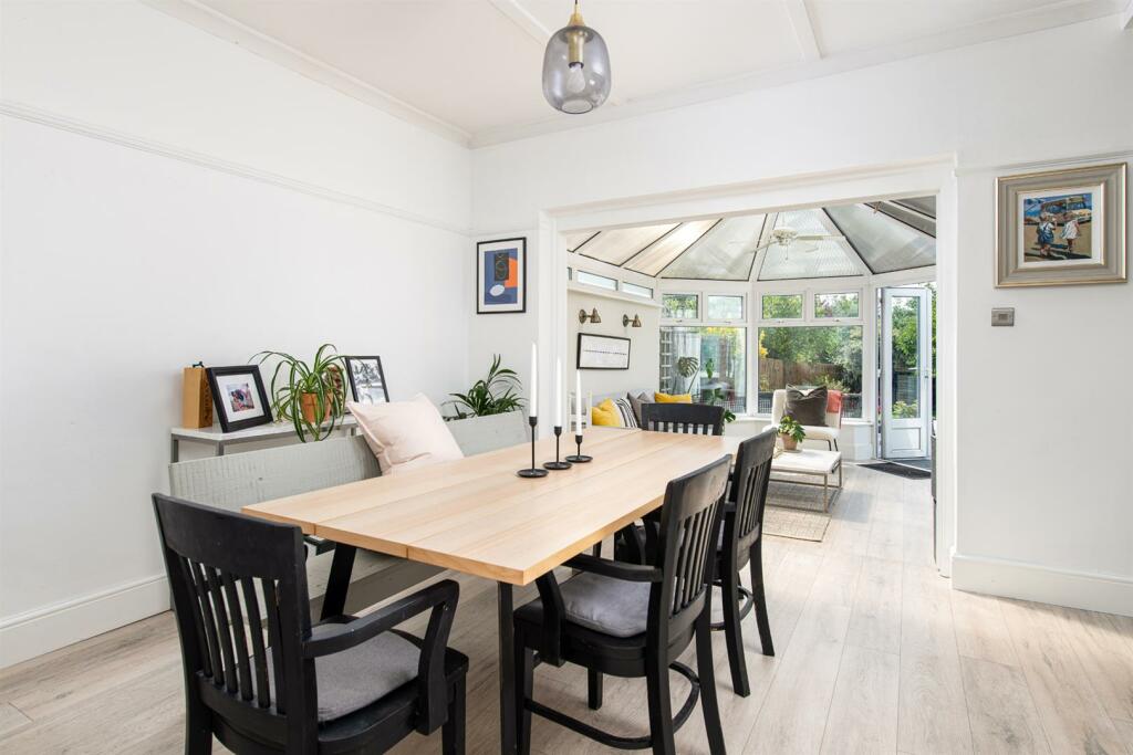 Dining_Room_1.jpg