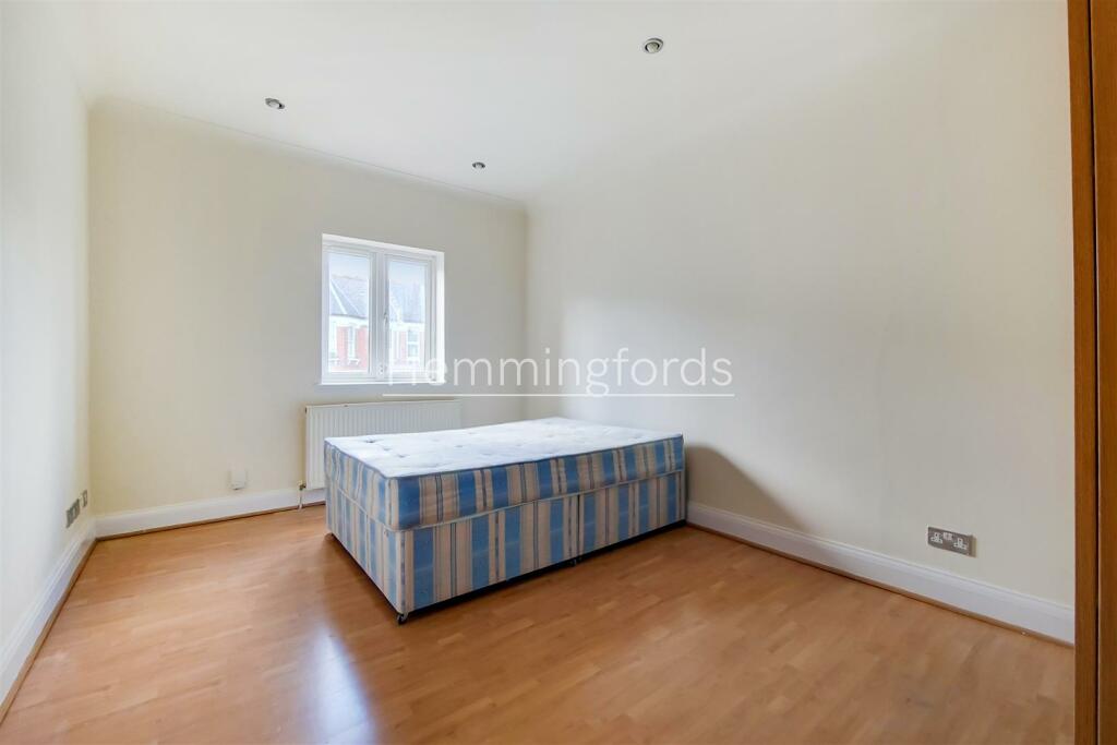 2_Bedroom-1.jpg