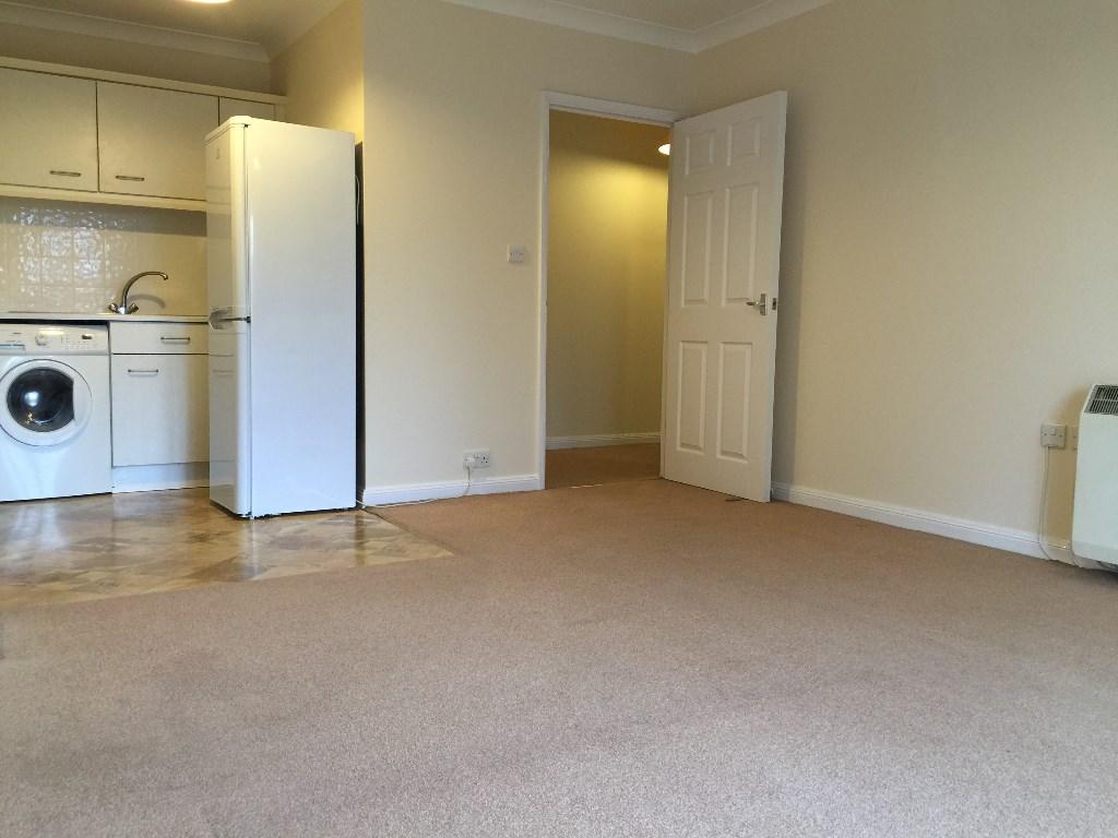 kitchen/reception