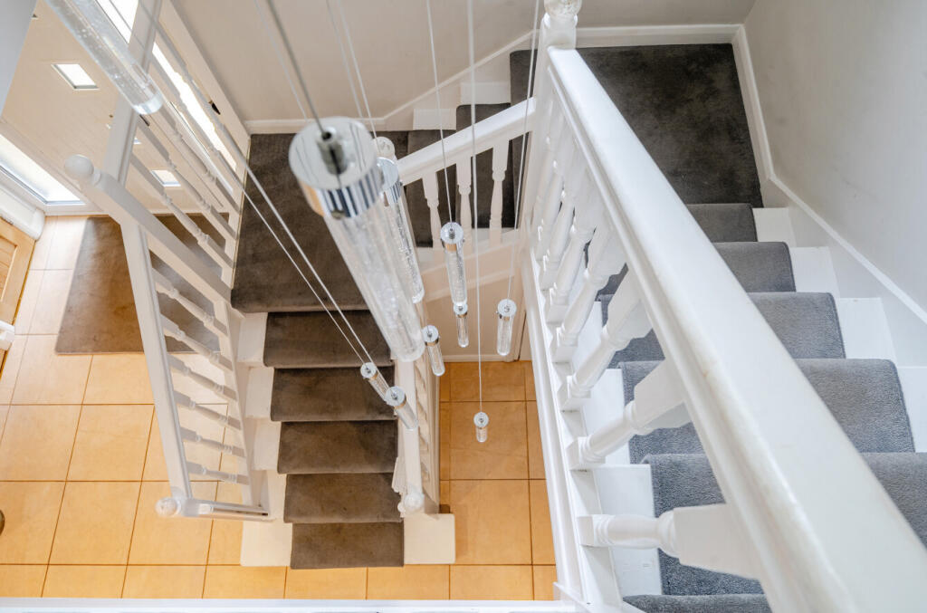 1341750-10-68a71b...