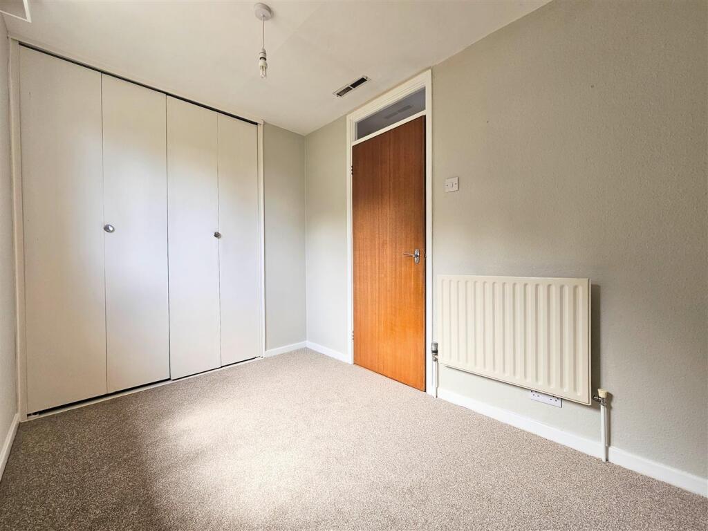 4 Woodfield Heights 9