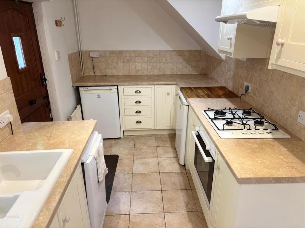 kitchen ii.jpg