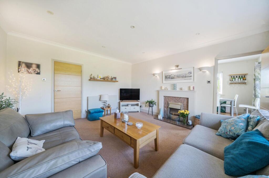 1298544-23-683044...