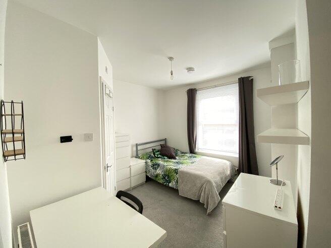 upper-court-road-kt19-8rd-934484