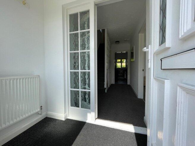 hillside-avenue-ct2-8ez-1014984