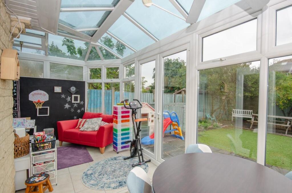 Conservatory pic 2.jpg