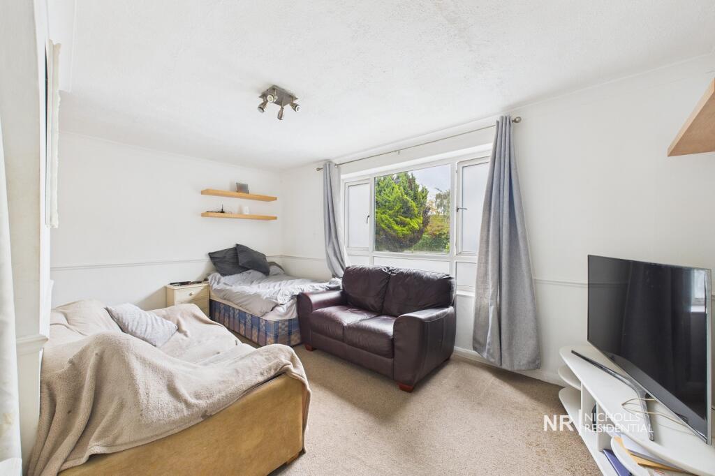 Living Area Extra Photo