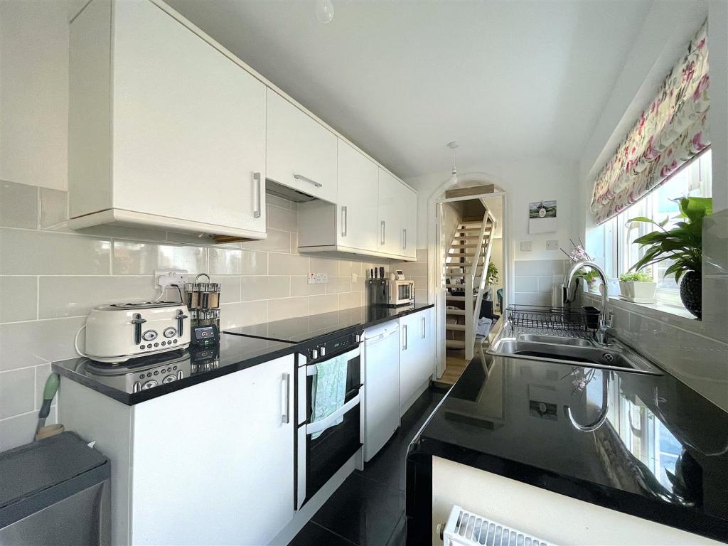 Kitchen (4).jpeg