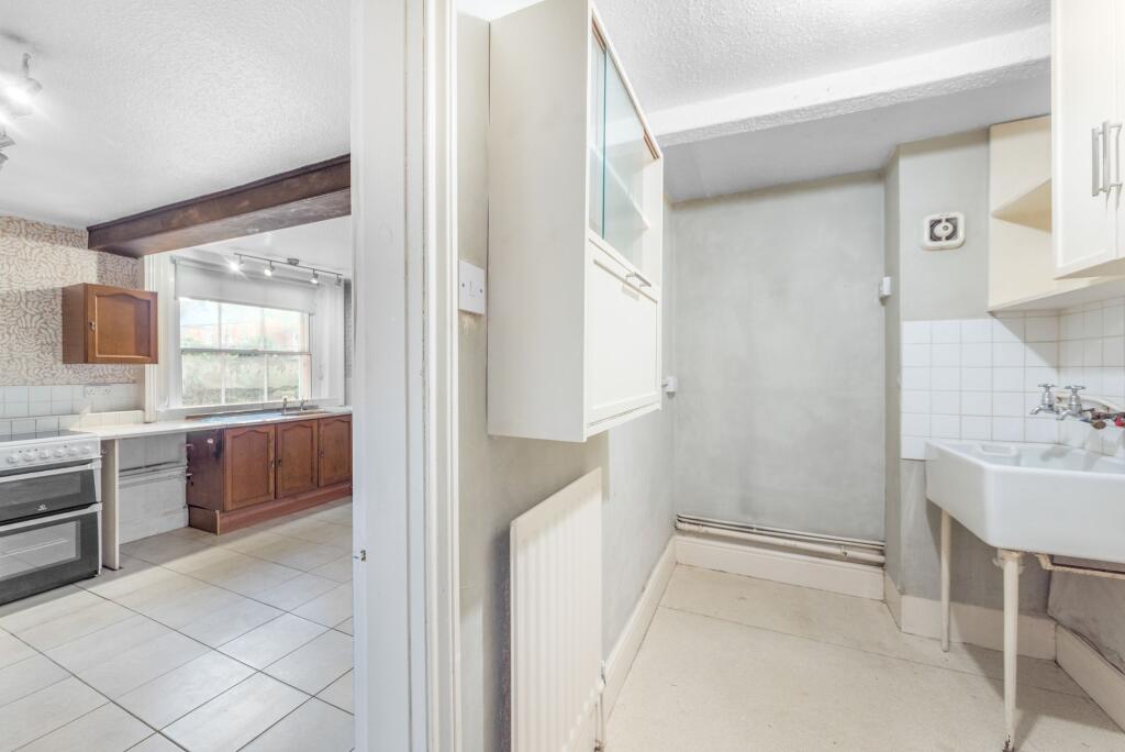 Kitchen/Utility