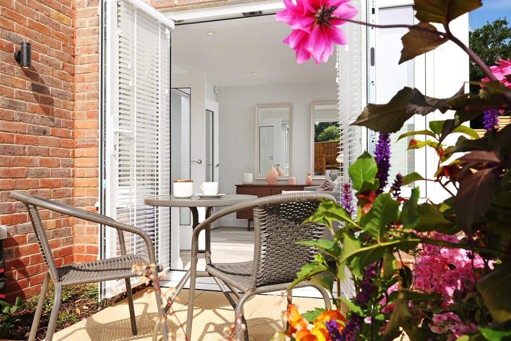 Show home image