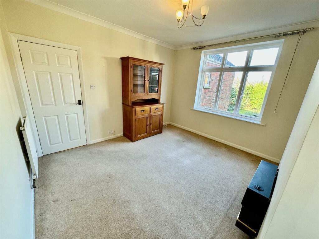 dining room.jpg