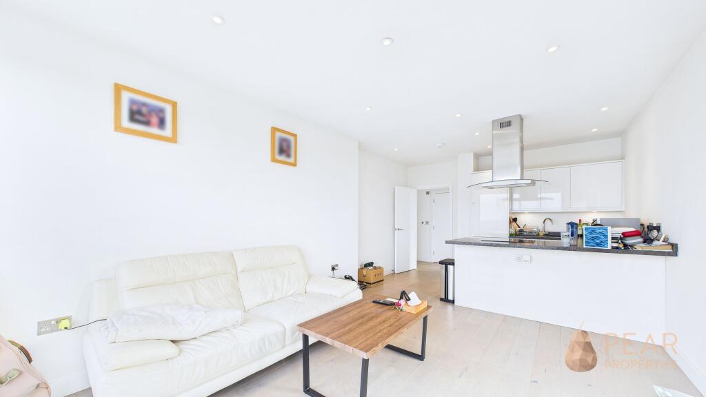 Open Plan Kitchen / Living Room