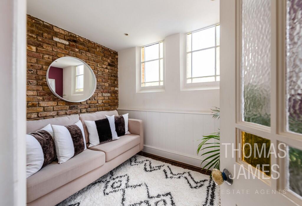 Vicars Moor Lane, cosy snug