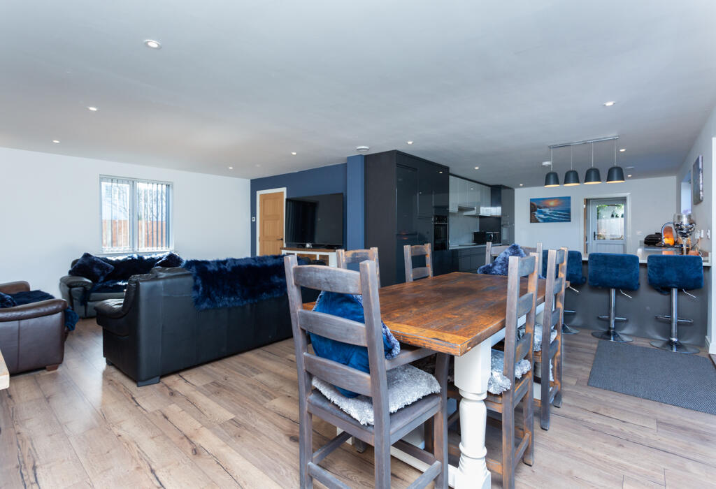 Open plan kitchen family room 