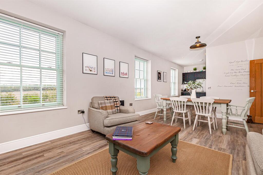 Sitting Room - Dining Room 6.jpg