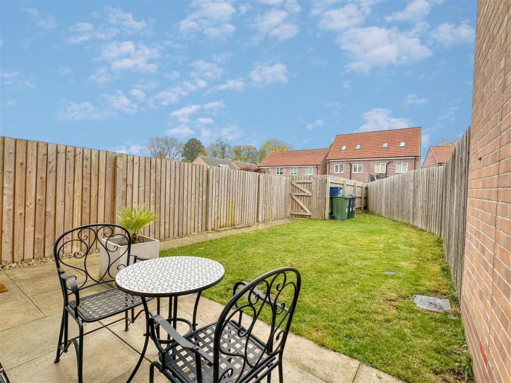 Enclosed Rear Garden