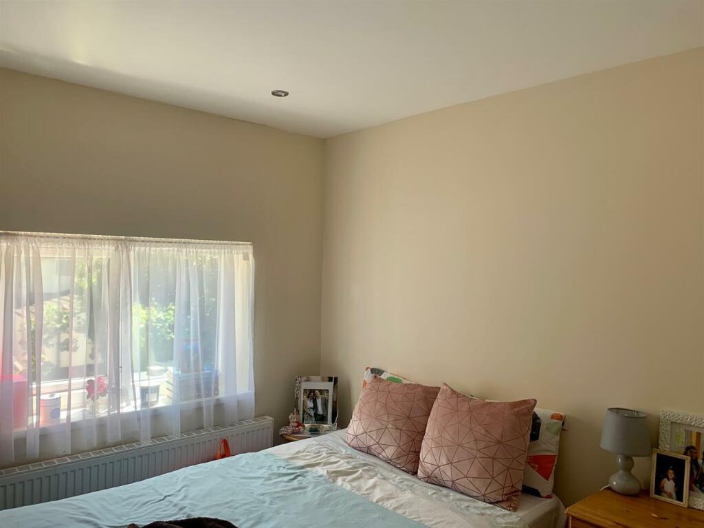 Flat 3 bedroom1.jpg