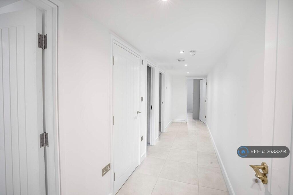 Main Corridor