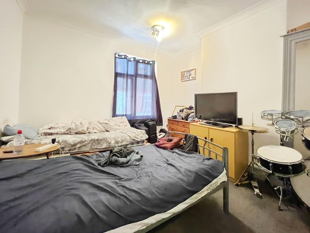 eb257a48-WhatsApp...