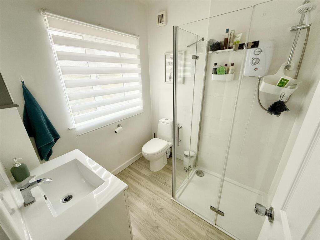 ground floor cloakroom