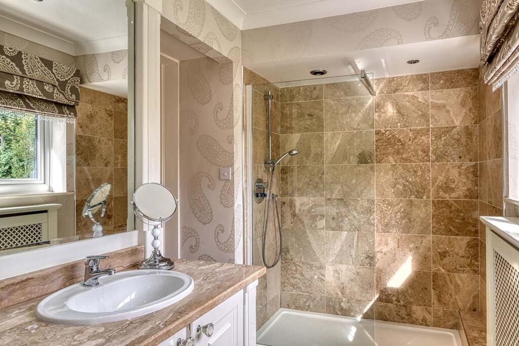 Bedroom Two En Suite