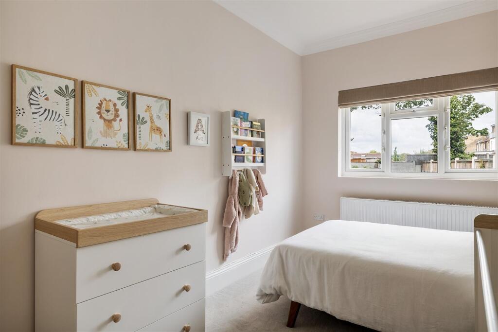 Aldborough Road South, IG3