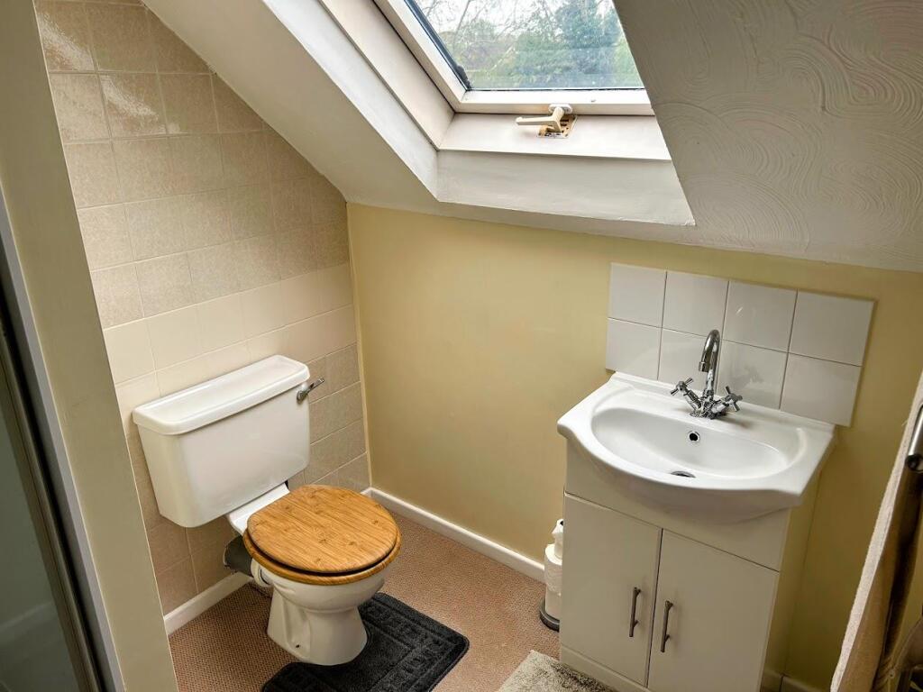 JACK &amp; JILL SHOWER ROOM