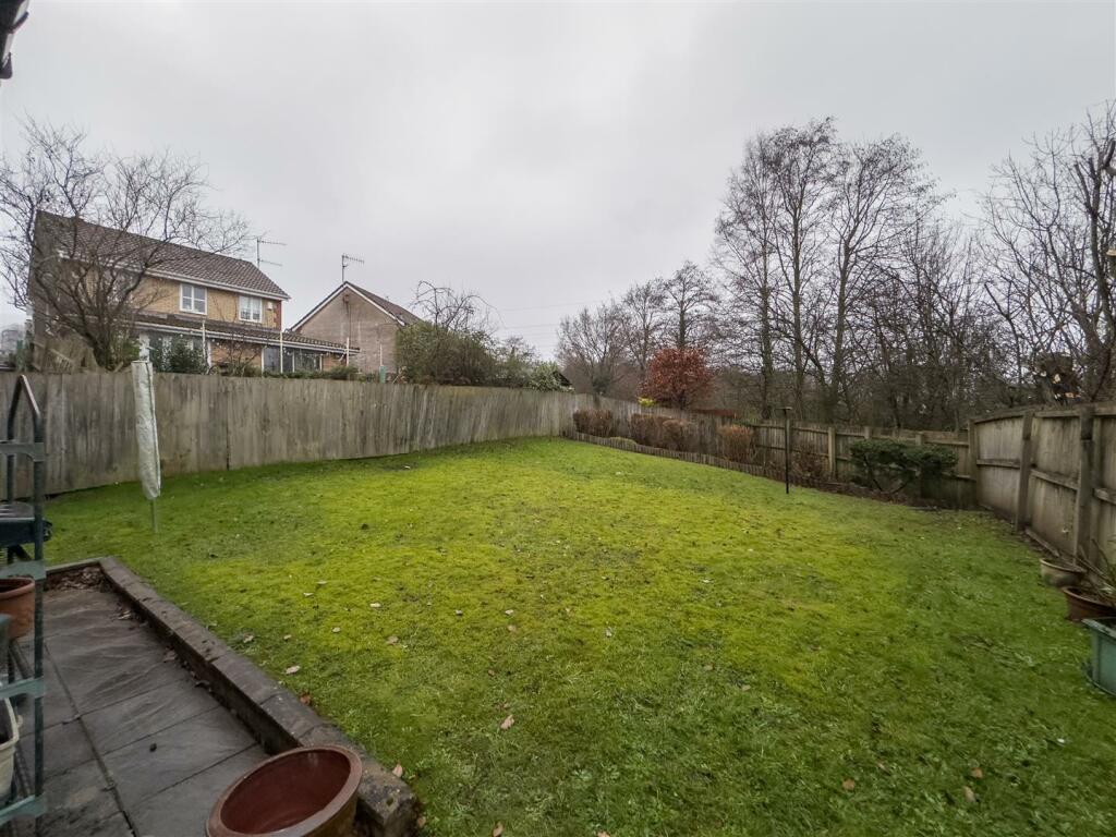 37 Birch Grove-23.jpg