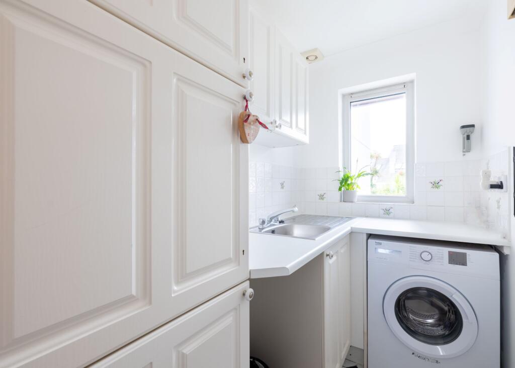 68551f17d67cf_Delphy-30