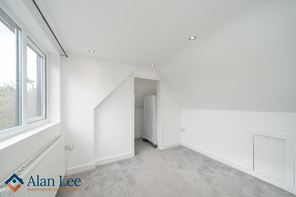 Bed Three (First Floor)