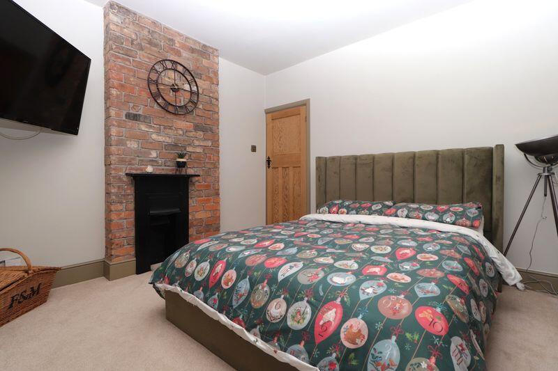 Master Bedroom (First Floor)