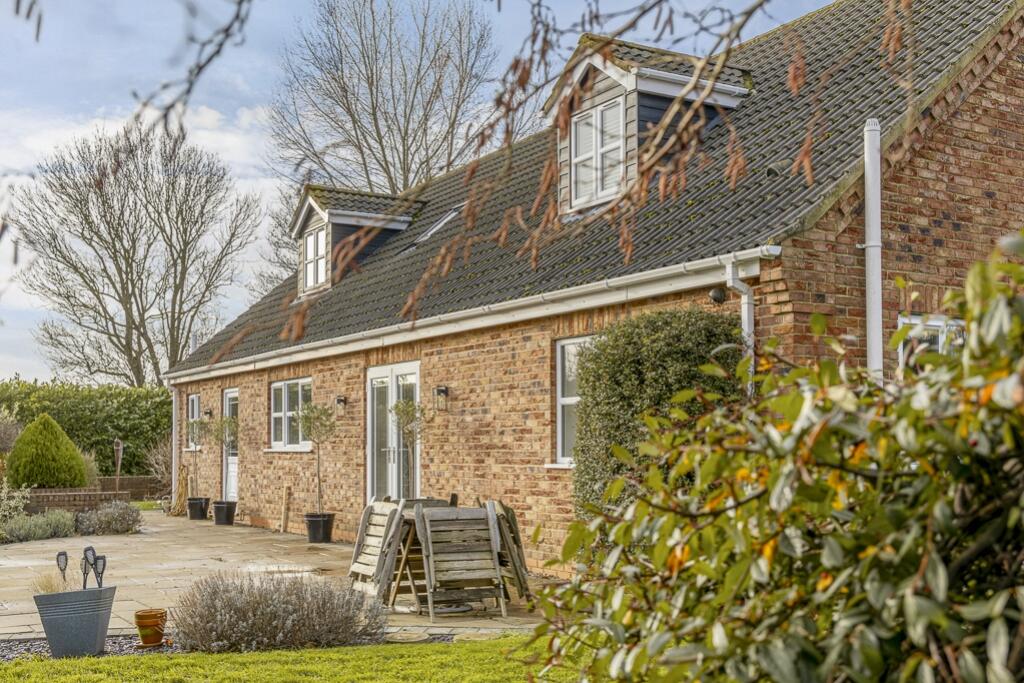 1 Paddock Lane (Holbeach)-10