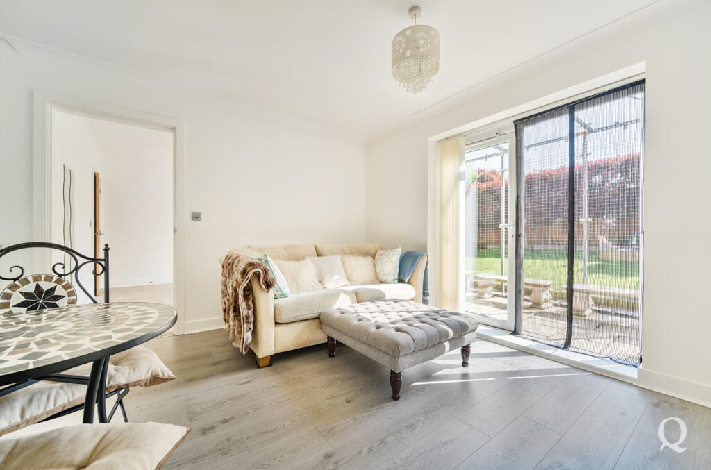 1ee50af7-9299-4b4...