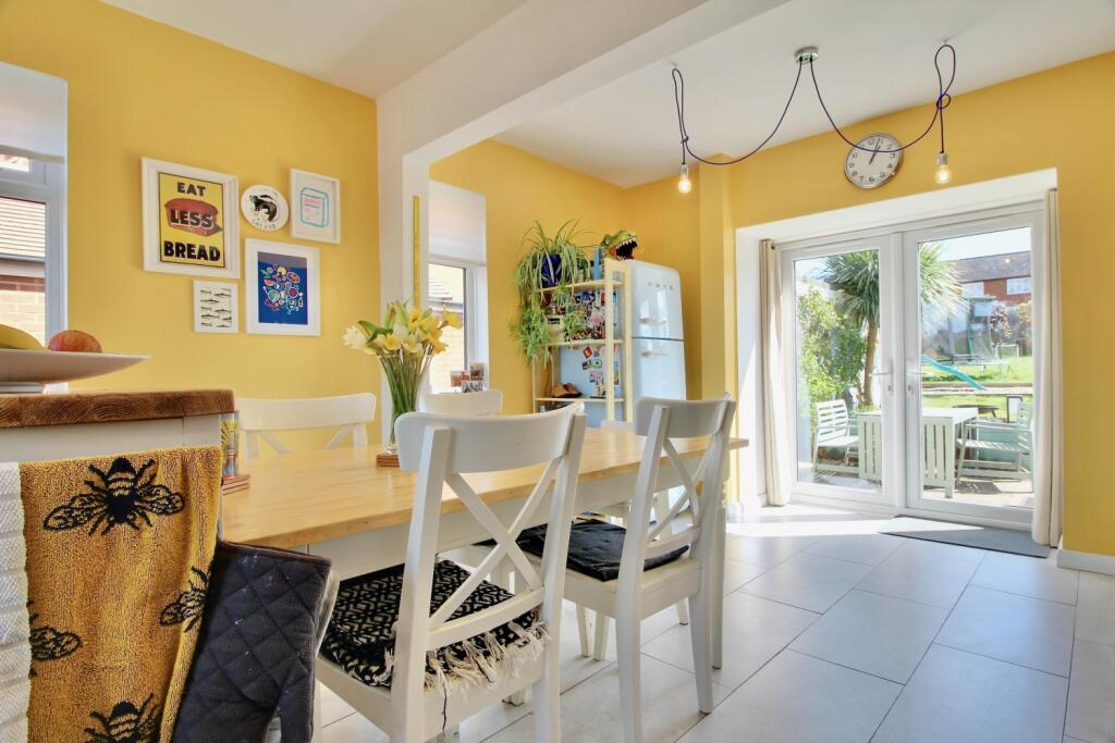 Kitchen Diner - reverse view - EweMove Hinckley Gu