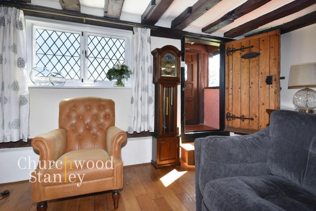 Living room and entrance