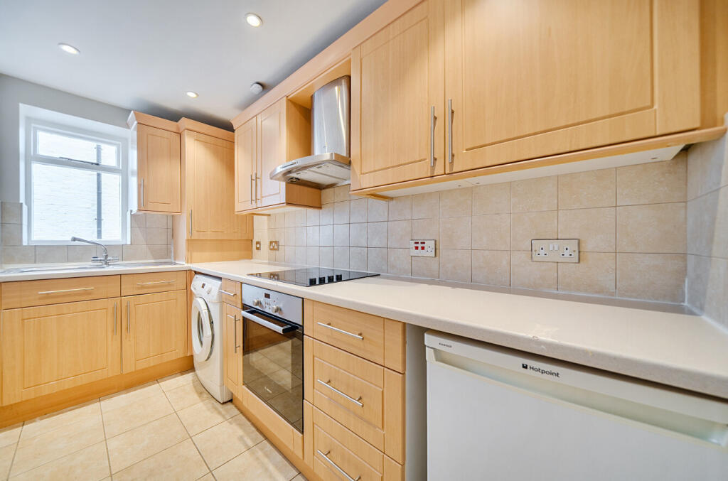 1293766-26-682b19...