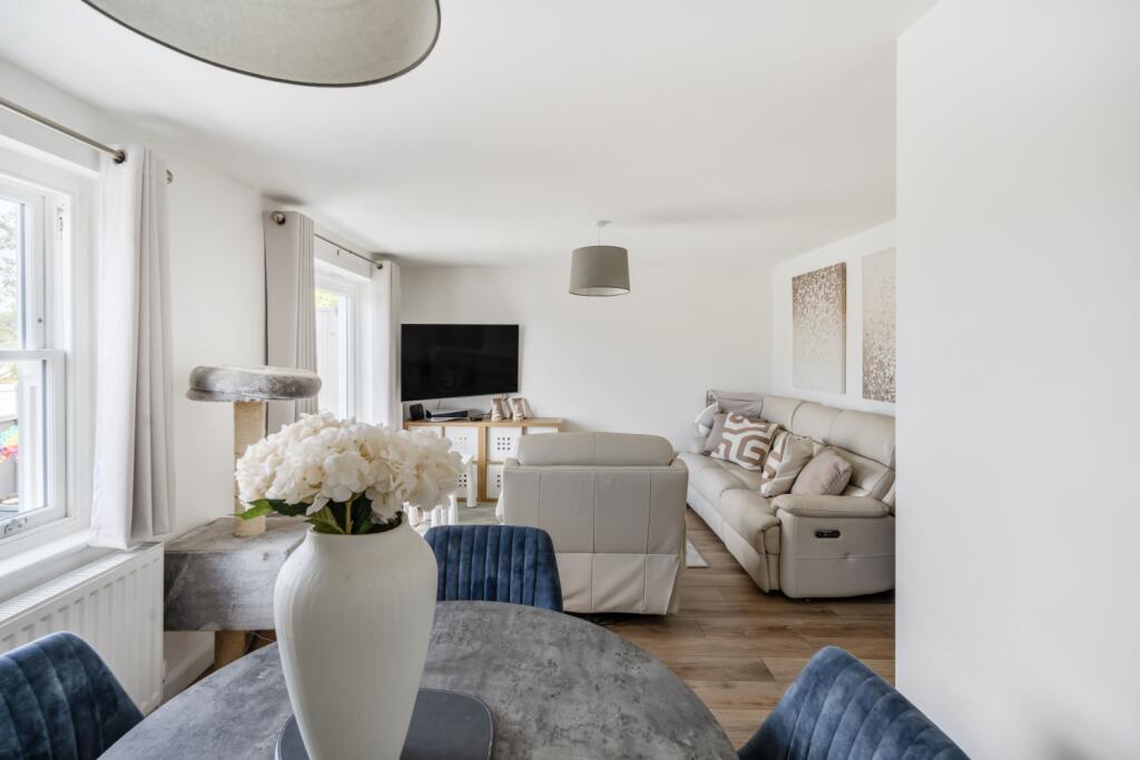 1320085-3-68c2d82daedd2